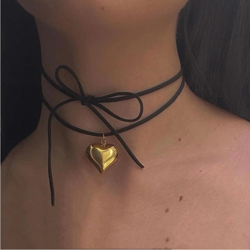 Black Hearts Necklace